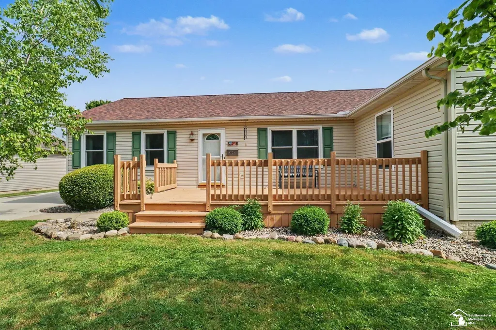 238 Sidney Street Dundee Village MI 48131