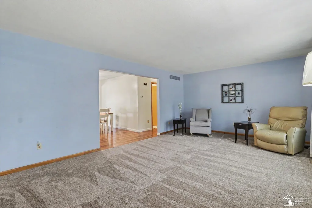 238 Sidney Street Dundee Village MI 48131