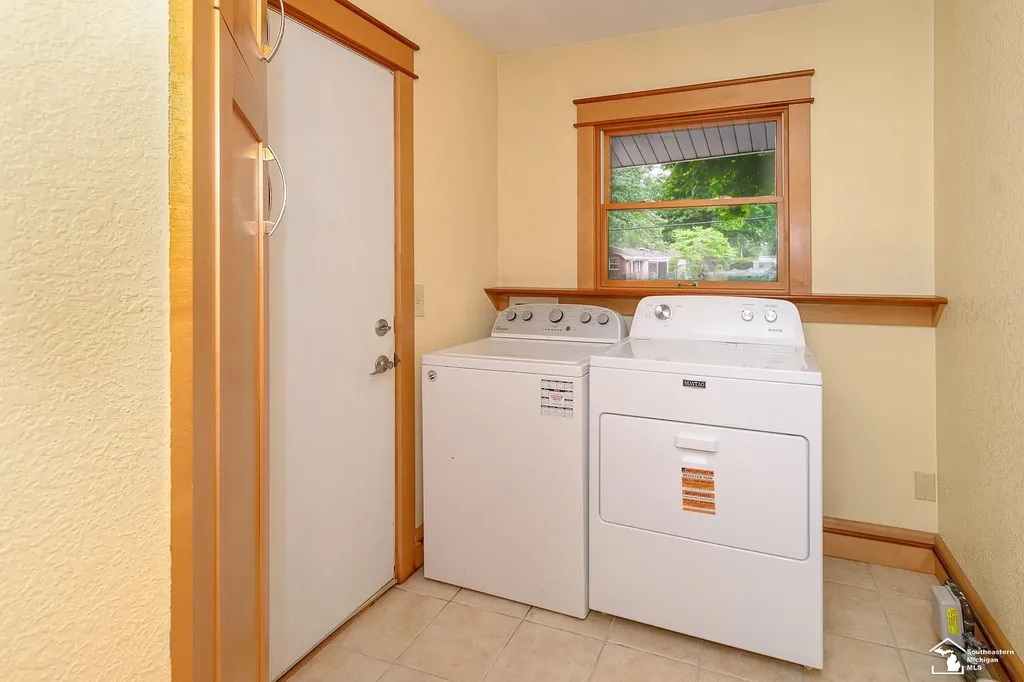 7904 Comanche Trail Bedford Township MI 48182
