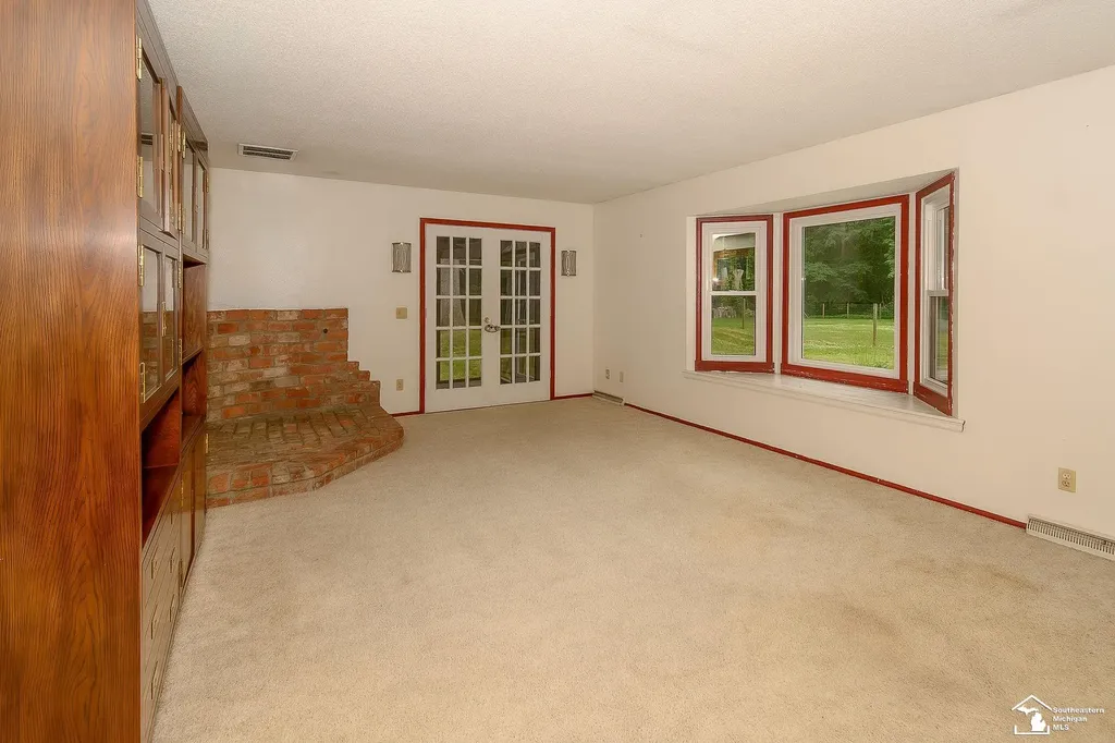 7904 Comanche Trail Bedford Township MI 48182