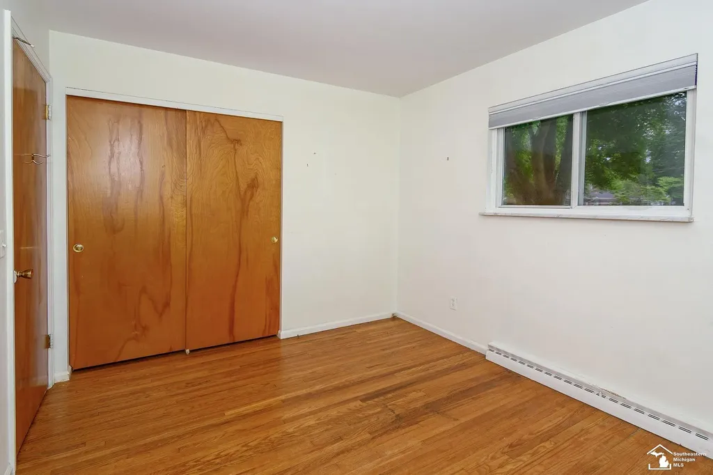7904 Comanche Trail Bedford Township MI 48182