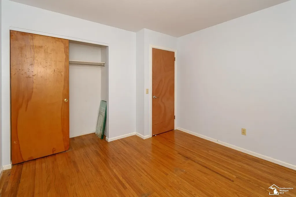 7904 Comanche Trail Bedford Township MI 48182