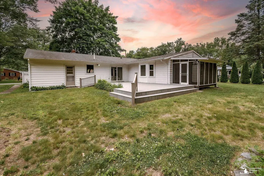 7904 Comanche Trail Bedford Township MI 48182