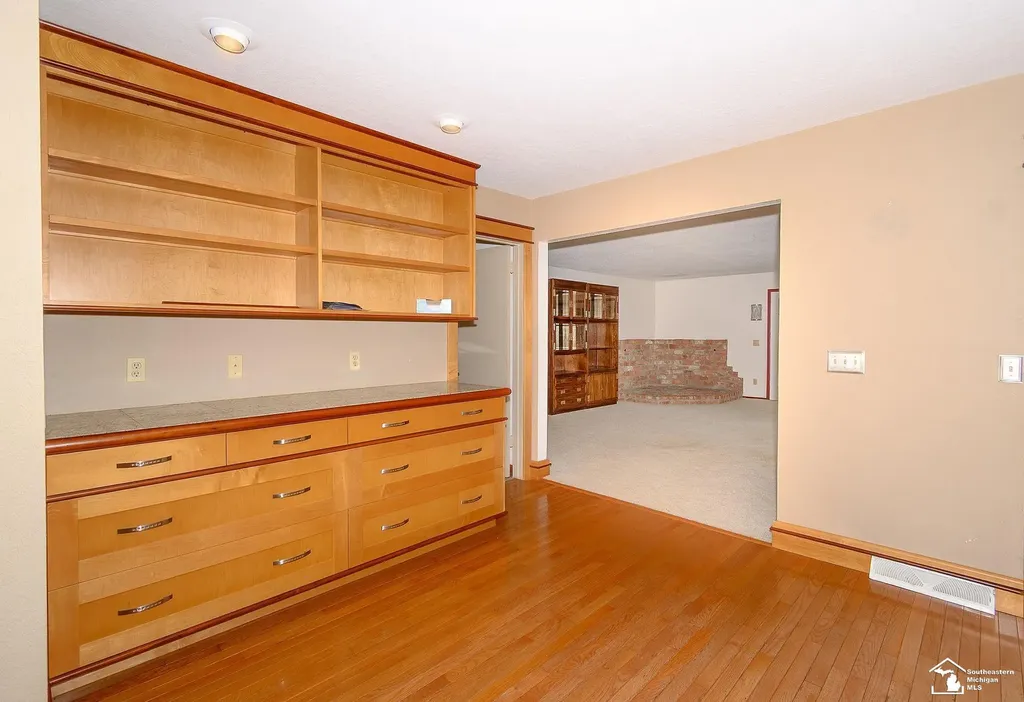 7904 Comanche Trail Bedford Township MI 48182