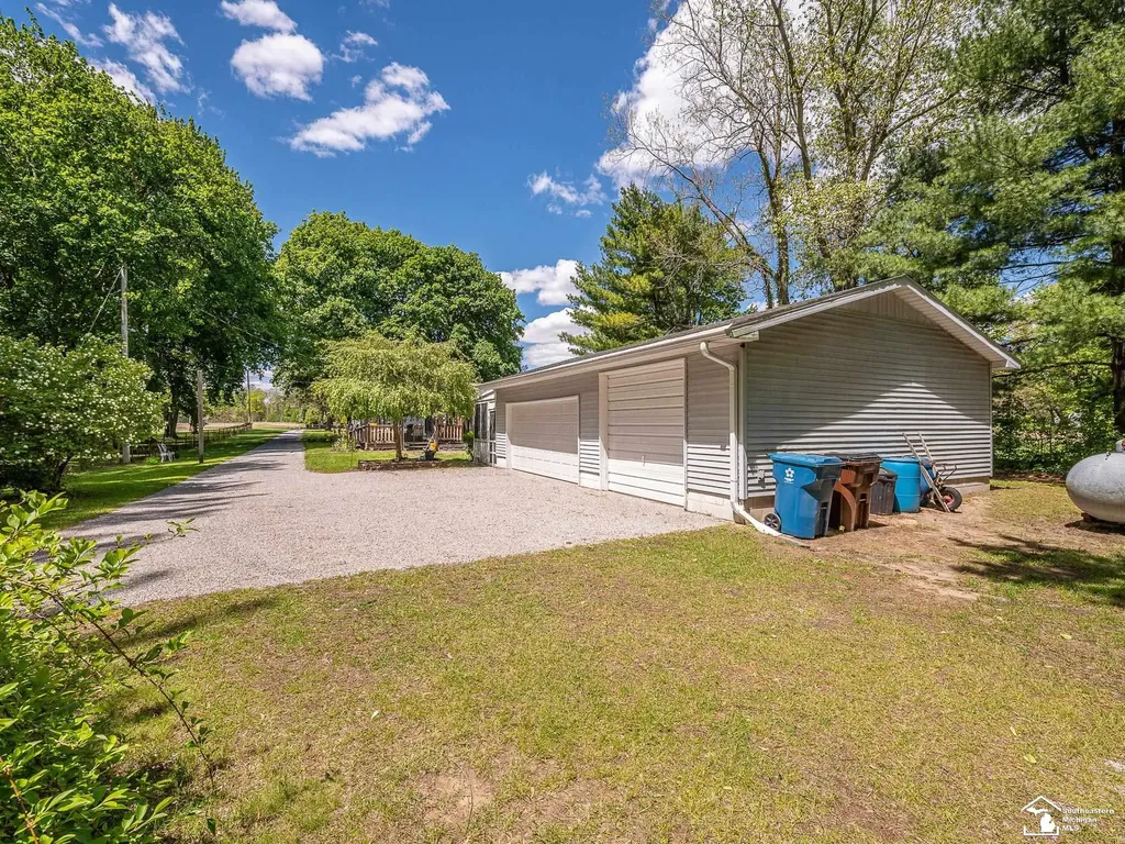 5215 Wells Road Summerfield Township MI 49270