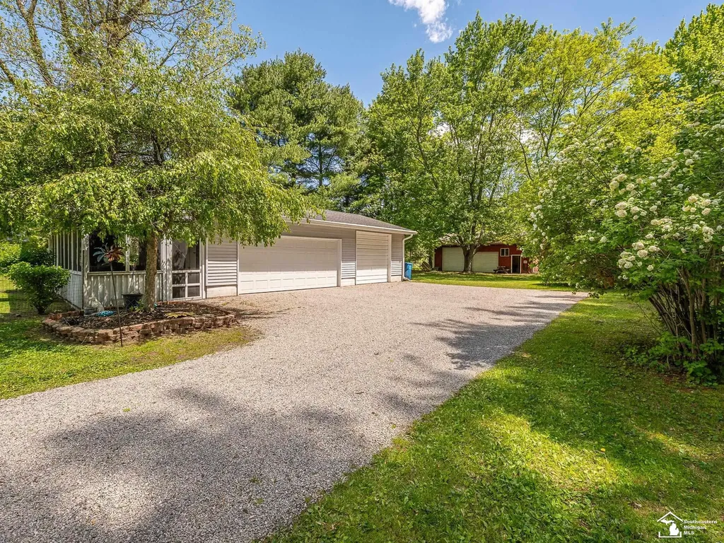 5215 Wells Road Summerfield Township MI 49270