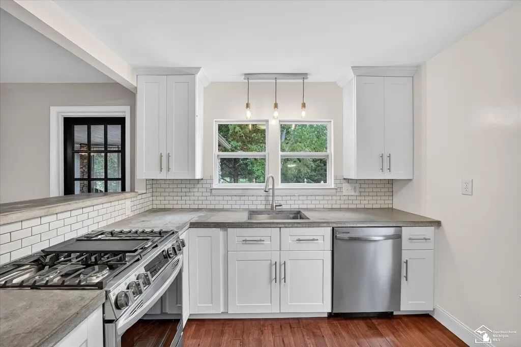 12472 S Custer Road Dundee Township MI 48131