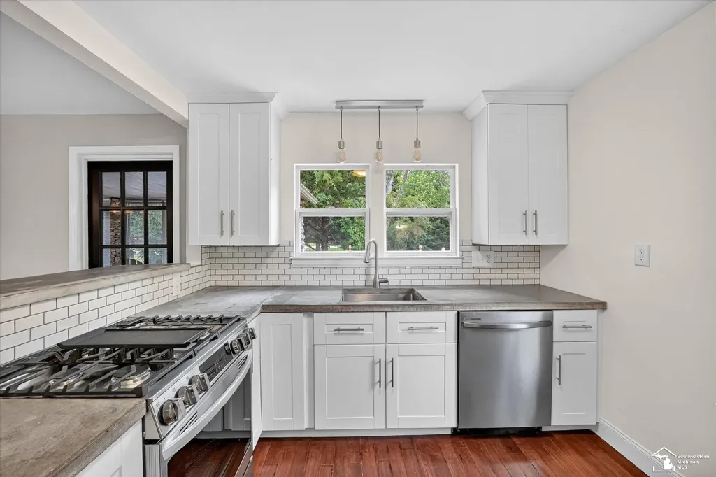 12472 S Custer Road Dundee Township MI 48131