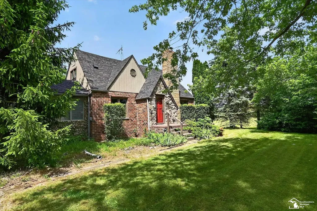 12472 S Custer Road Dundee Township MI 48131