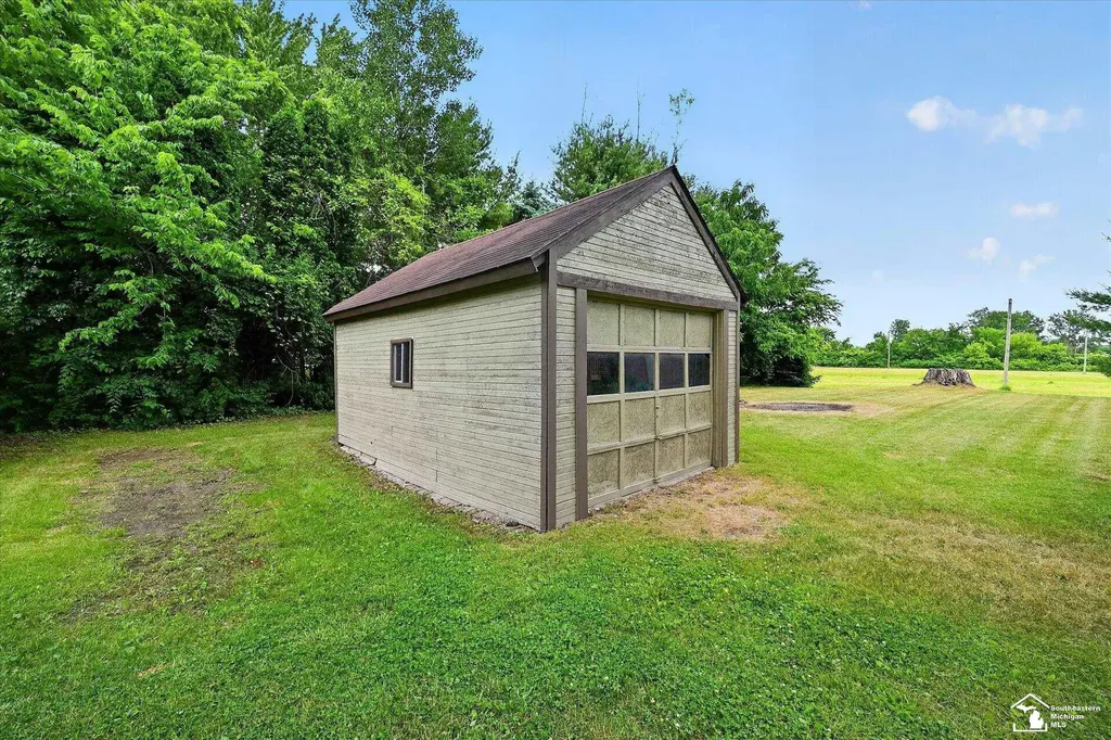 12472 S Custer Road Dundee Township MI 48131