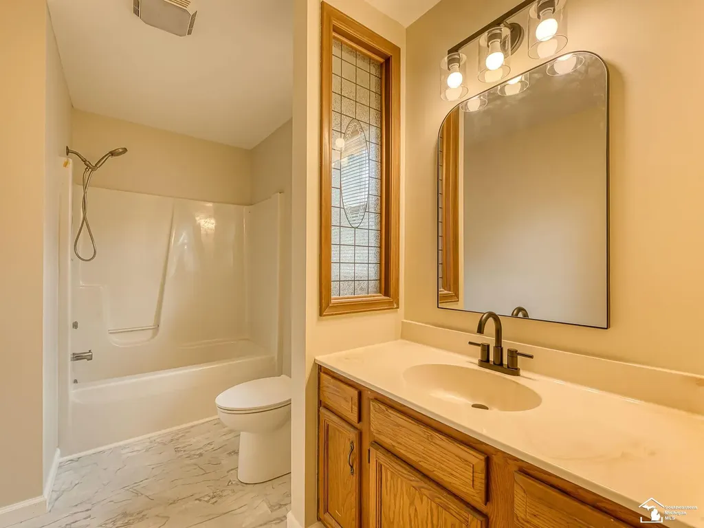 796 Plank Street Dundee Village MI 48131