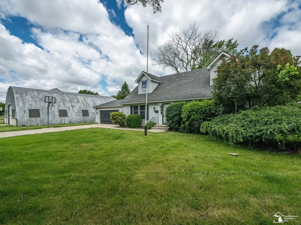 796 Plank Street Dundee Village MI 48131