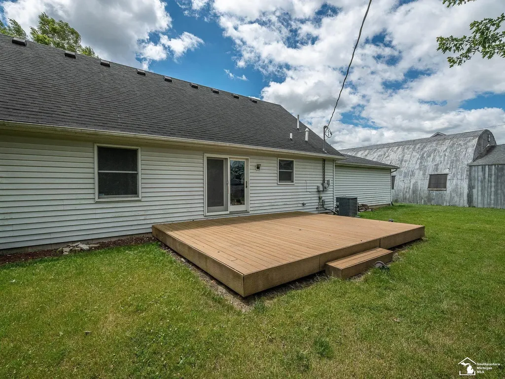 796 Plank Street Dundee Village MI 48131