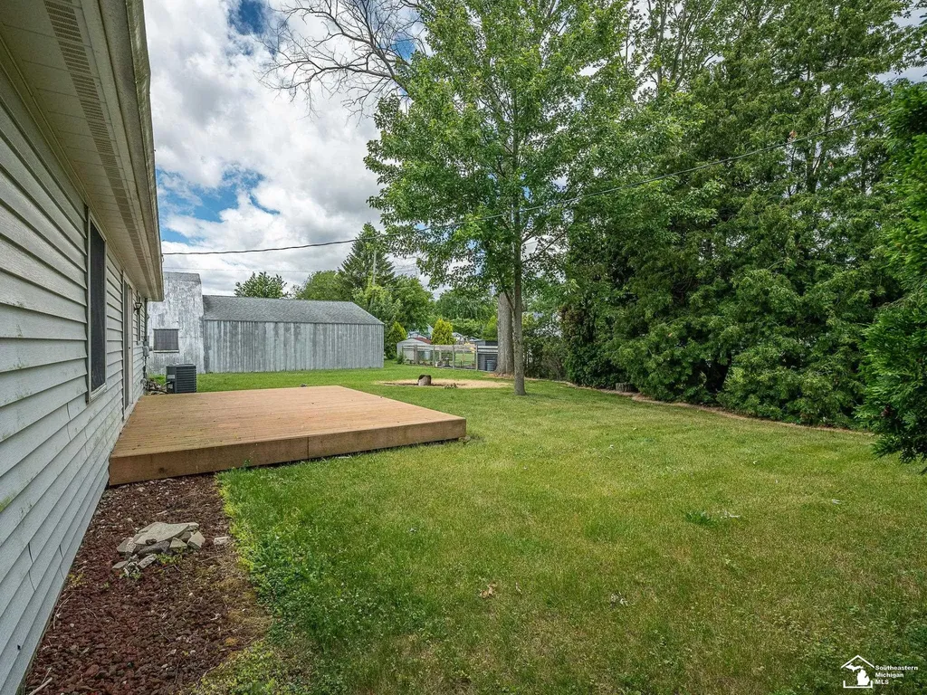 796 Plank Street Dundee Village MI 48131