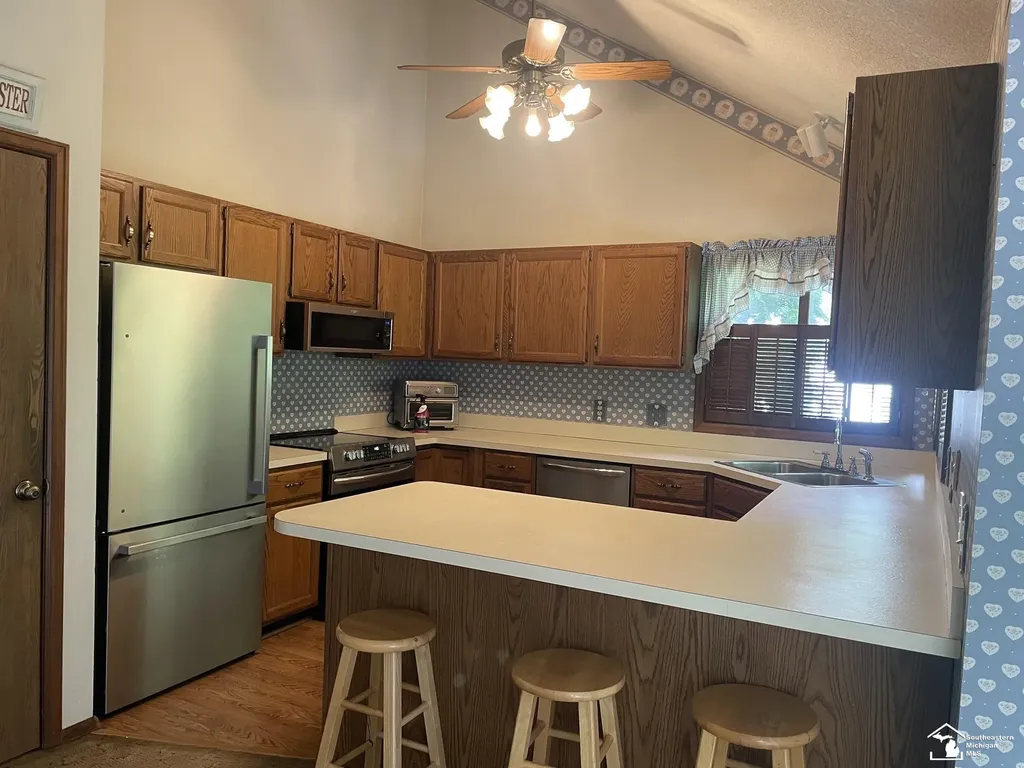 2004 Stoneybrook Lane Bedford Township MI 48182