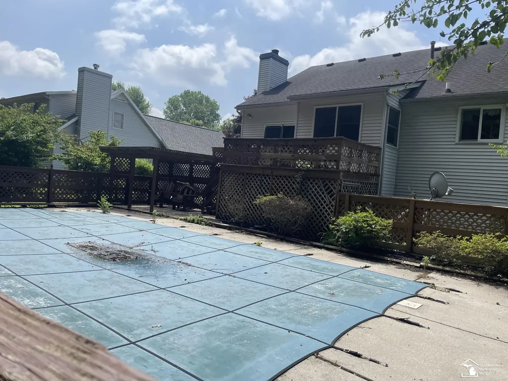2004 Stoneybrook Lane Bedford Township MI 48182