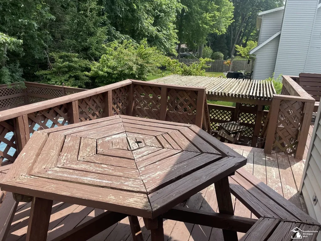 2004 Stoneybrook Lane Bedford Township MI 48182