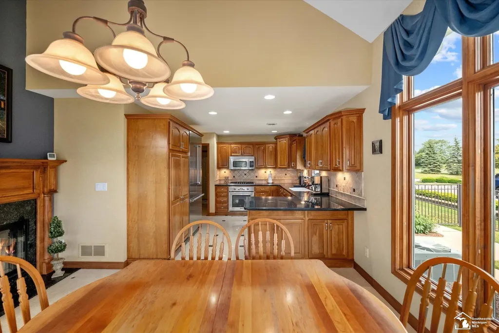 862 Saint James Park Avenue Monroe Charter Township MI 48161