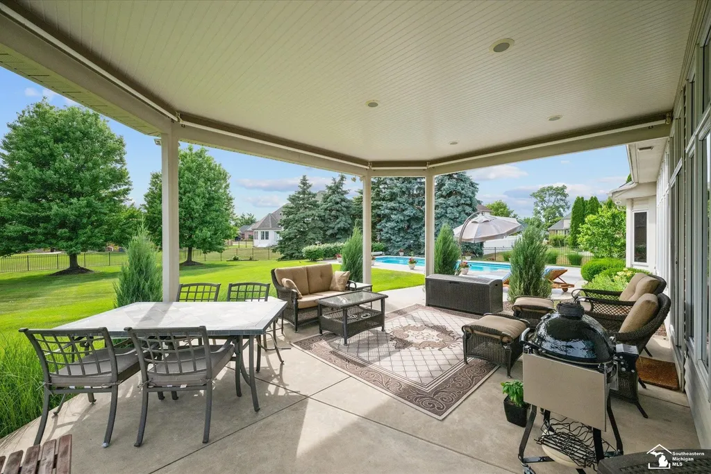 862 Saint James Park Avenue Monroe Charter Township MI 48161
