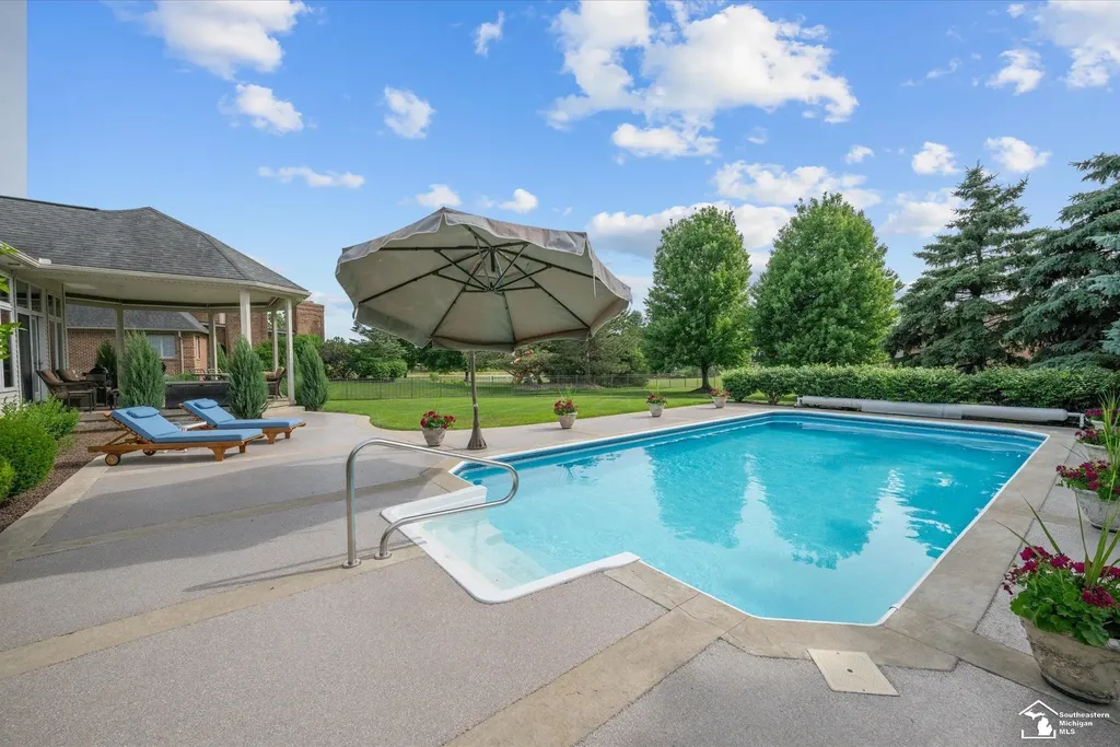862 Saint James Park Avenue Monroe Charter Township MI 48161