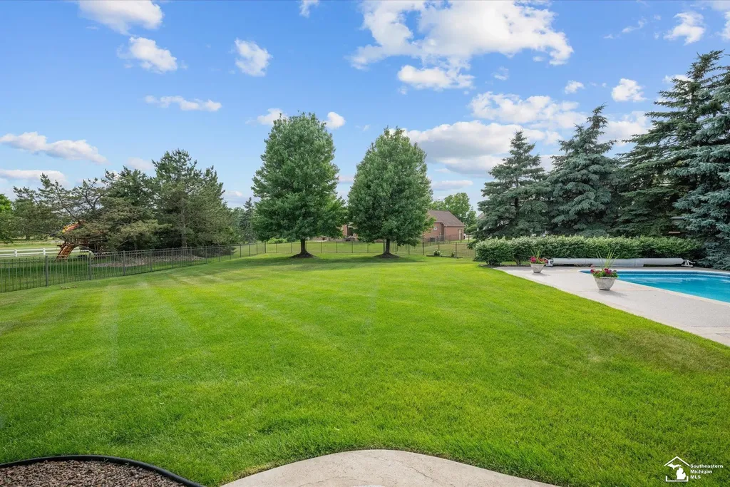 862 Saint James Park Avenue Monroe Charter Township MI 48161