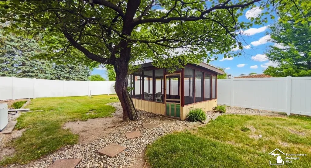 505 John Anderson #57 Court Monroe City MI 48162