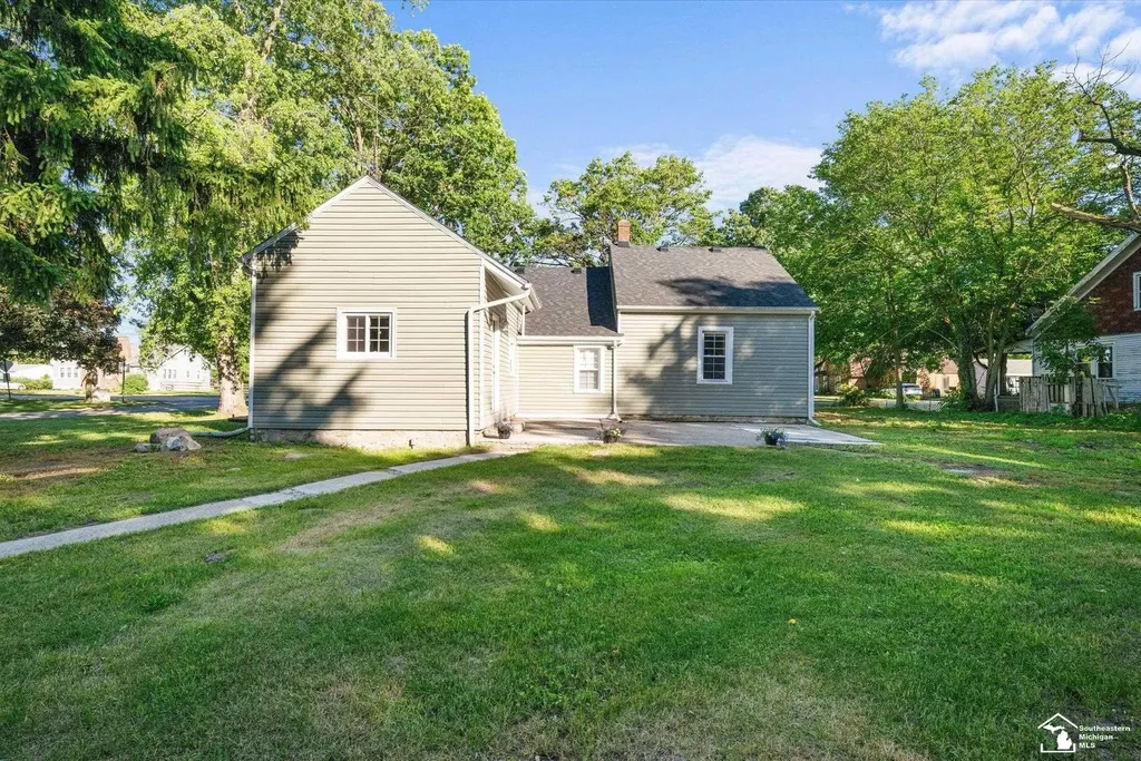 93 N Division Street Petersburg City MI 49270