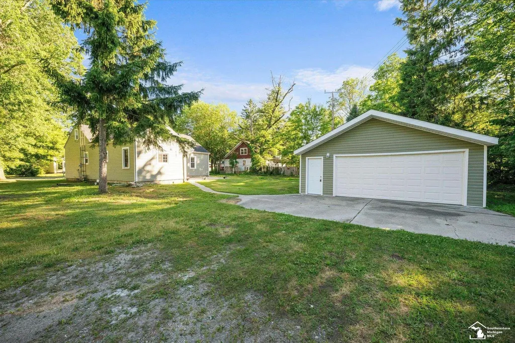 93 N Division Street Petersburg City MI 49270