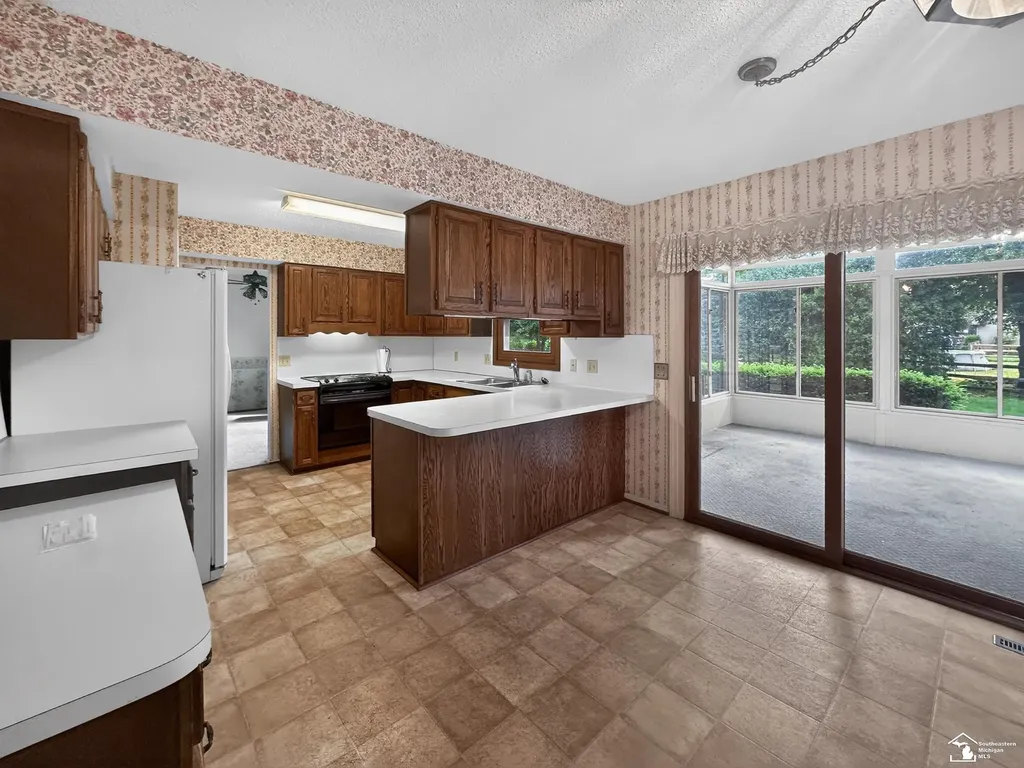 8008 Fox Run Court Bedford Township MI 48182
