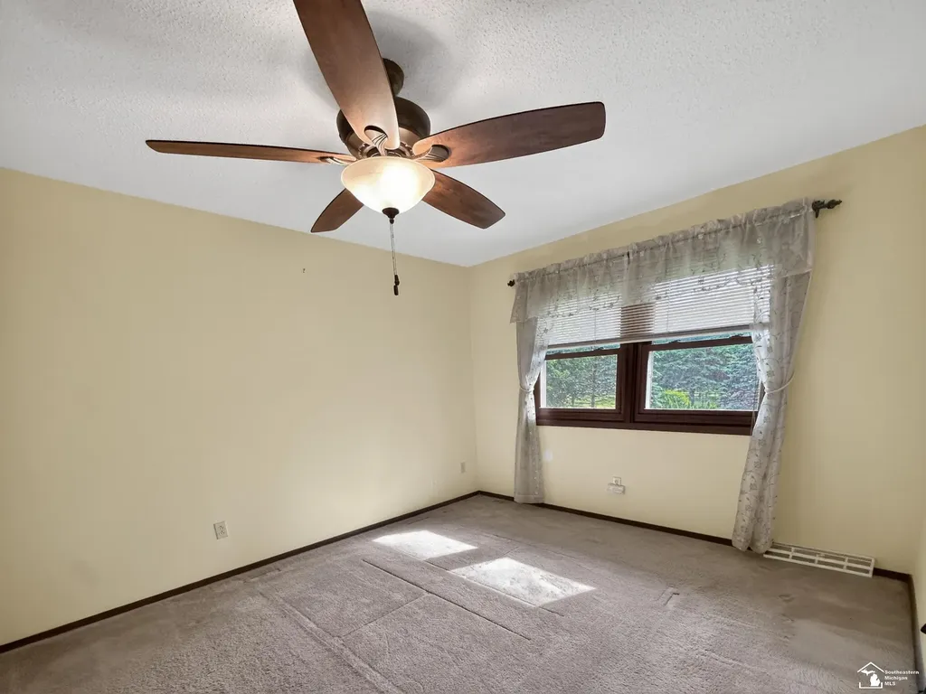 8008 Fox Run Court Bedford Township MI 48182