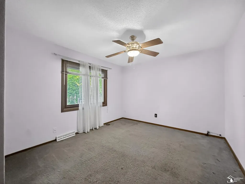 8008 Fox Run Court Bedford Township MI 48182