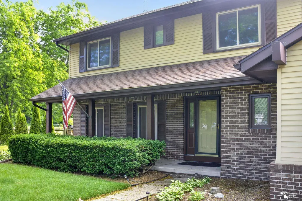 8008 Fox Run Court Bedford Township MI 48182