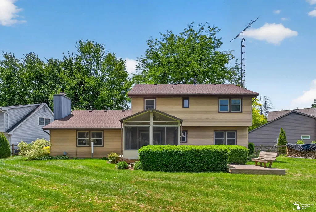 8008 Fox Run Court Bedford Township MI 48182