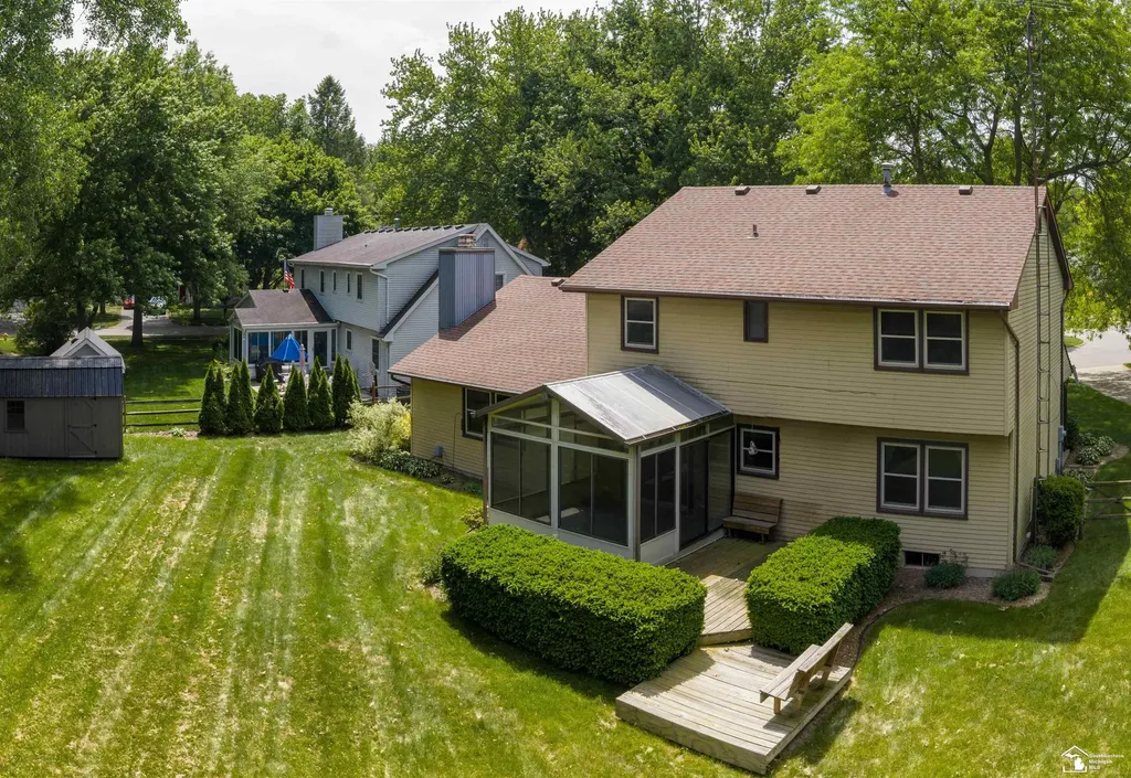 8008 Fox Run Court Bedford Township MI 48182