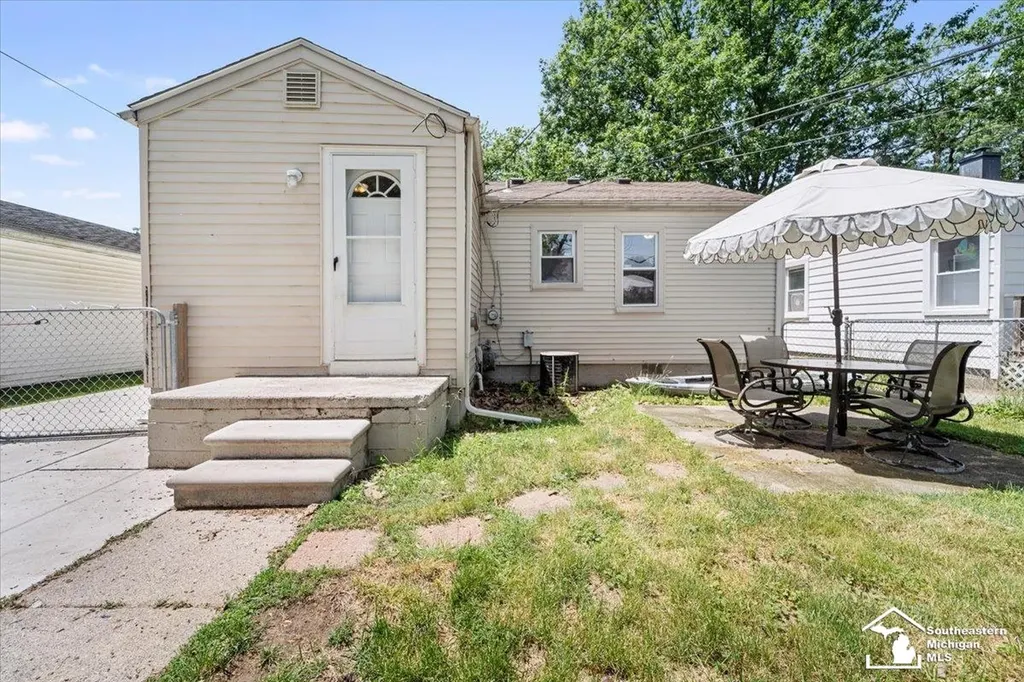 6717 Cornell Street Taylor City MI 48180