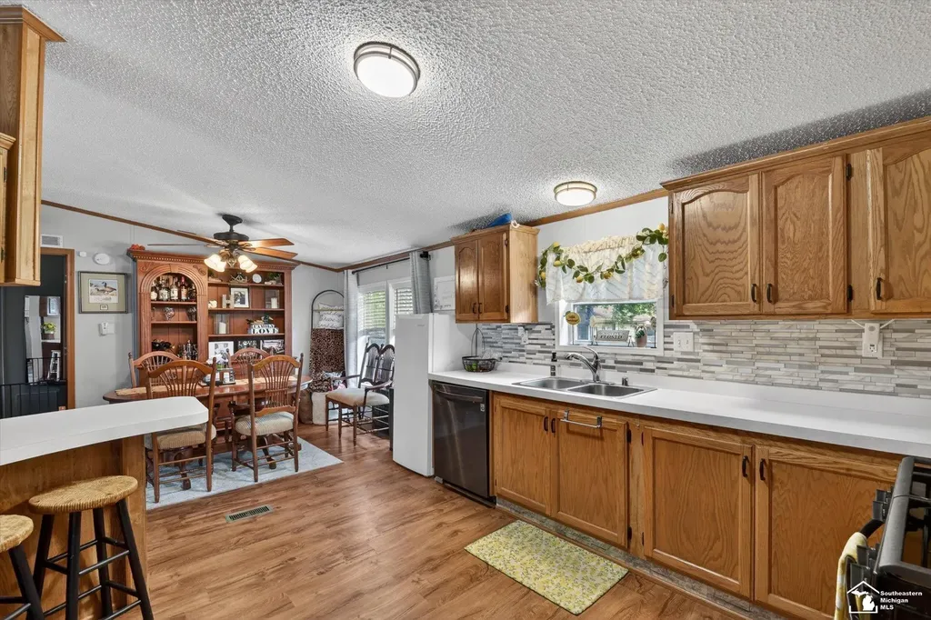 1070 Cherry Road Bedford Township MI 48182