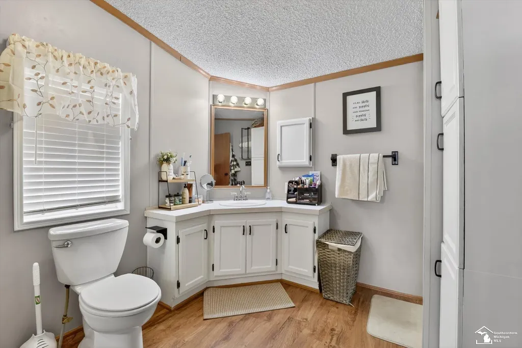 1070 Cherry Road Bedford Township MI 48182