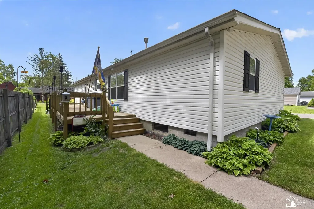 1070 Cherry Road Bedford Township MI 48182