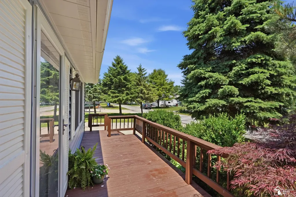 3484 Lakeshore Drive Frenchtown Township MI 48162