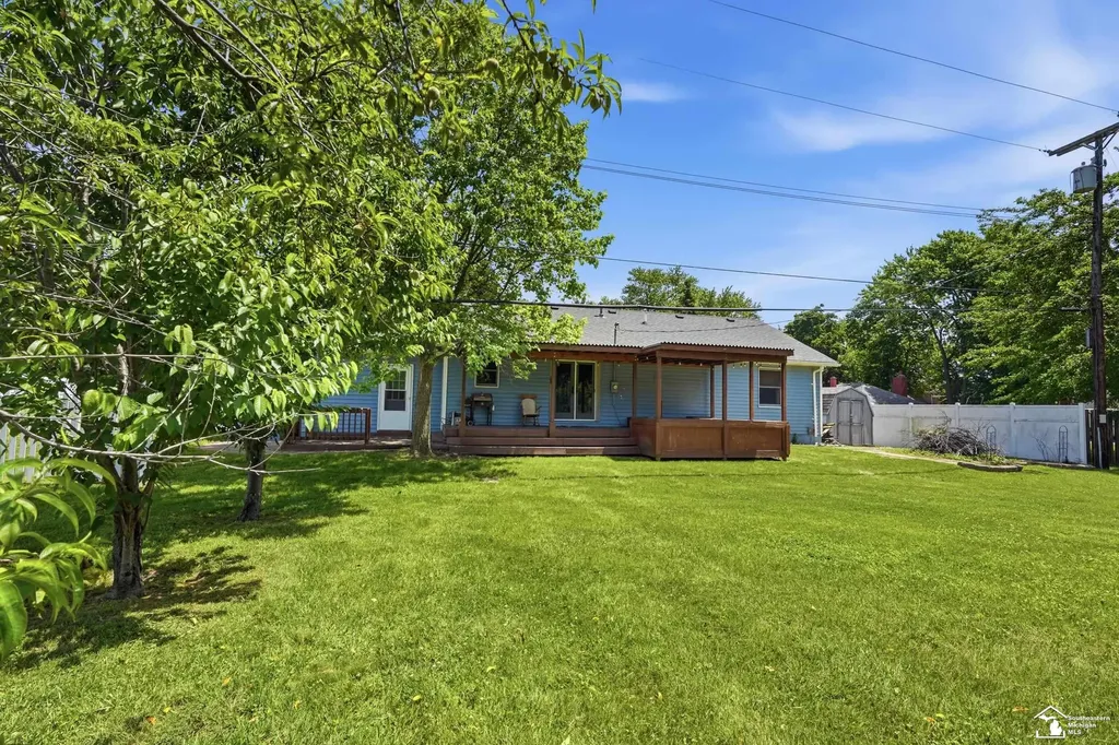 3484 Lakeshore Drive Frenchtown Township MI 48162
