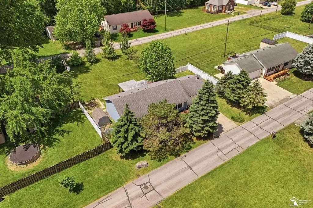 3484 Lakeshore Drive Frenchtown Township MI 48162