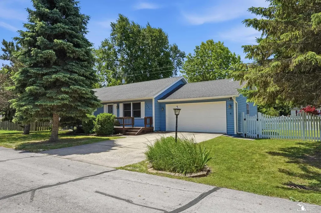 3484 Lakeshore Drive Frenchtown Township MI 48162