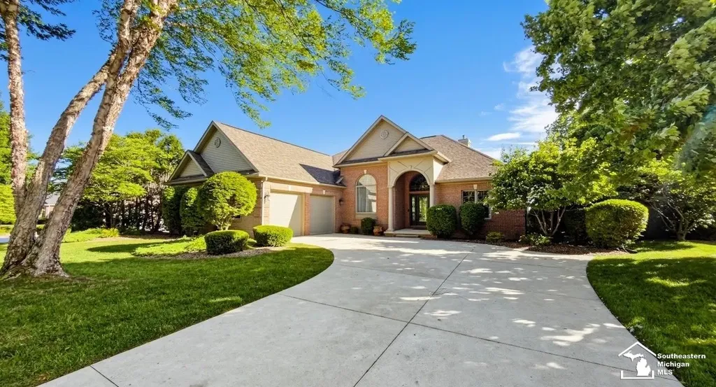 1009 Regents Park Drive Monroe Charter Township MI 48161