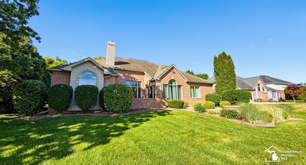 1009 Regents Park Drive Monroe Charter Township MI 48161