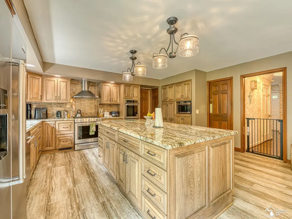 1065 Hollywood Drive Monroe City MI 48162