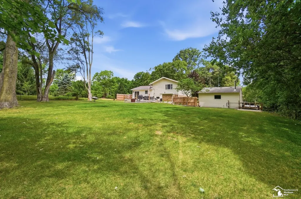 4021 Section Road Bedford Township MI 48144