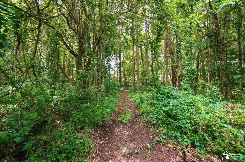 4021 Section Road Bedford Township MI 48144