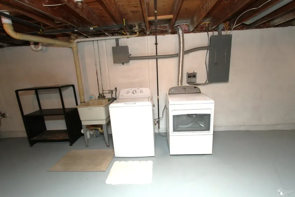626 John Rolfe Drive Monroe City MI 48162