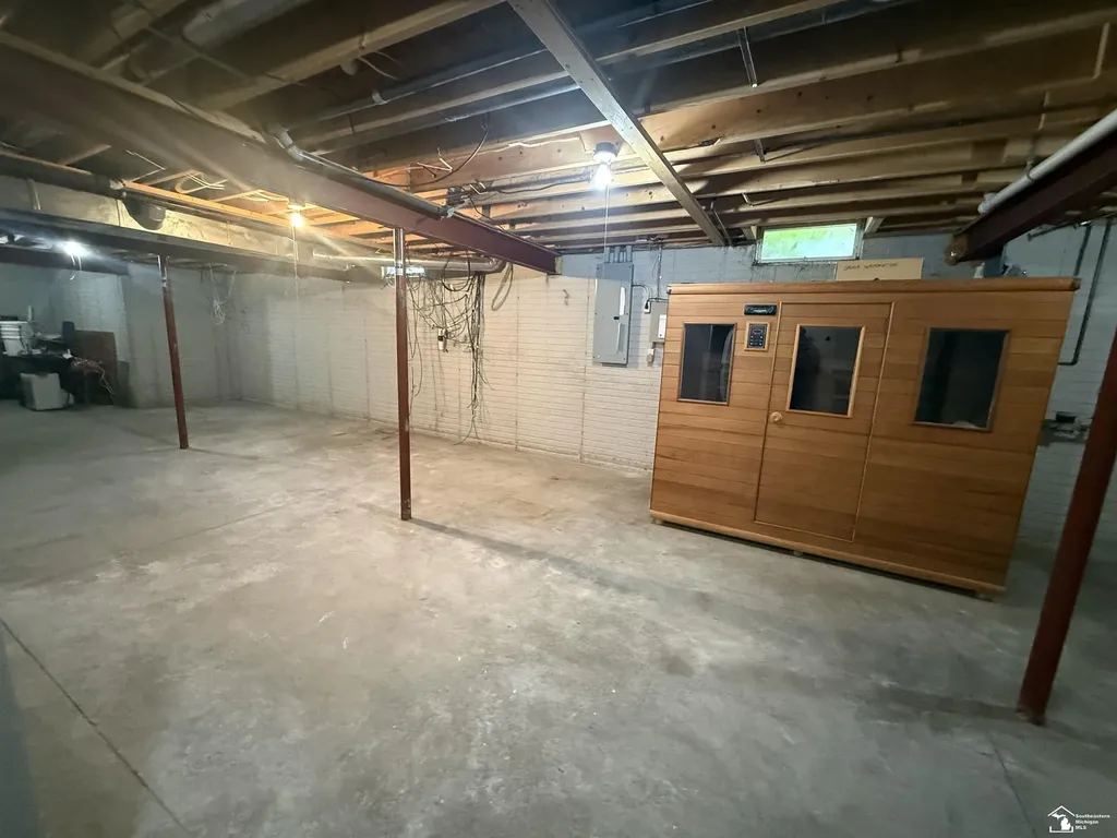 1626 Spruce Court Bedford Township MI 48182