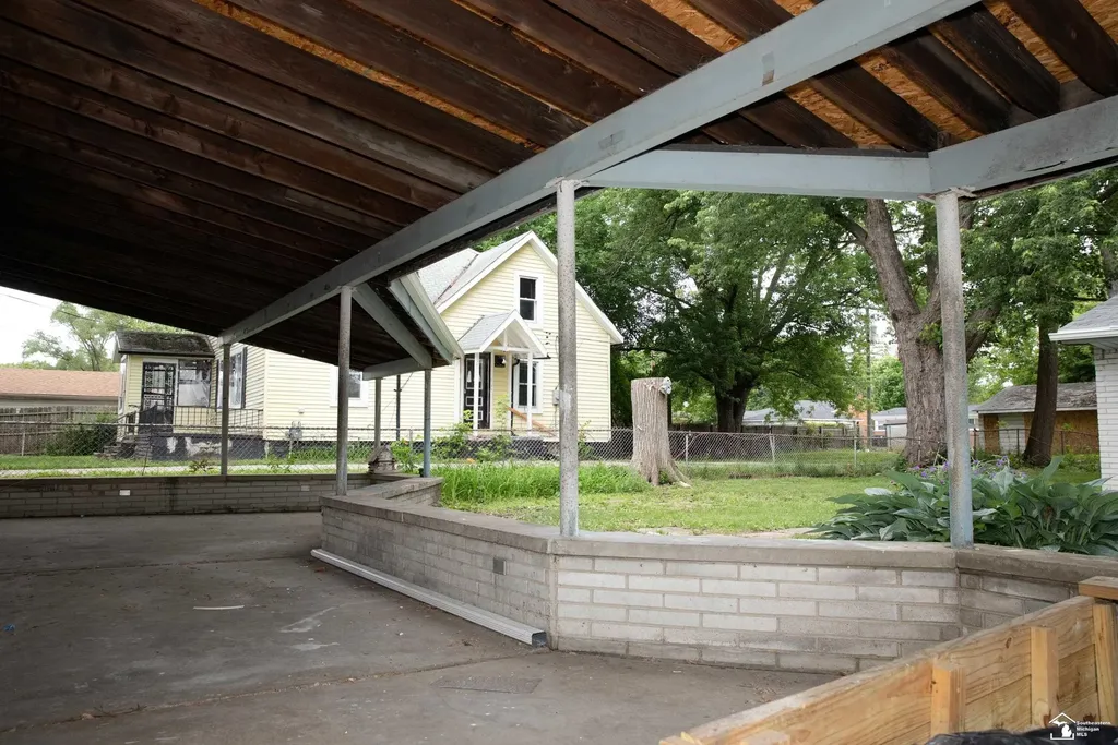 19278 Berg Road Detroit City MI 48219